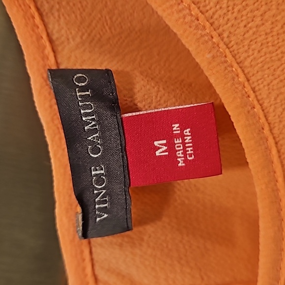 💕VINCE CAMUTO💕 Cold Shoulder Short Sleeve Blouse ~ Salmon Pink Medium M NWOT - Picture 5 of 7